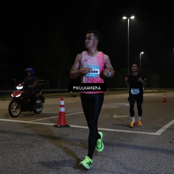 Runner Photo 5816543