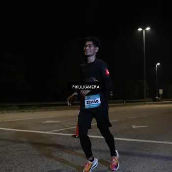 Runner Photo 5817348