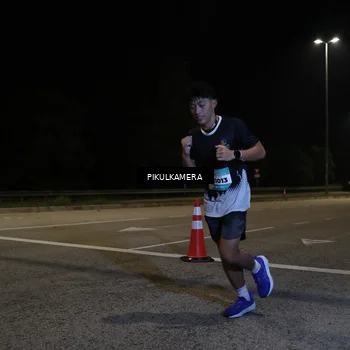 Runner Photo 5817519