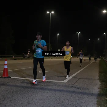 Runner Photo 5817636