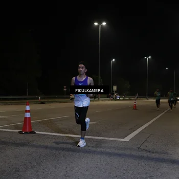 Runner Photo 5817723