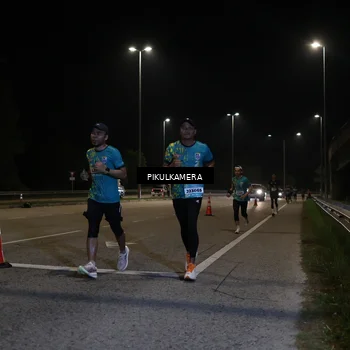 Runner Photo 5817747