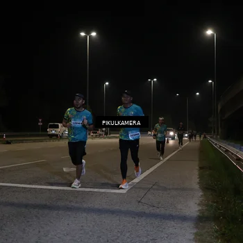 Runner Photo 5817788
