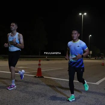 Runner Photo 5818013