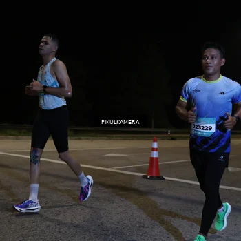 Runner Photo 5818015