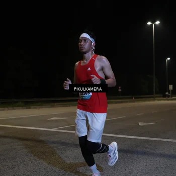 Runner Photo 5818135
