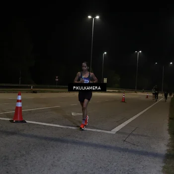 Runner Photo 5818235