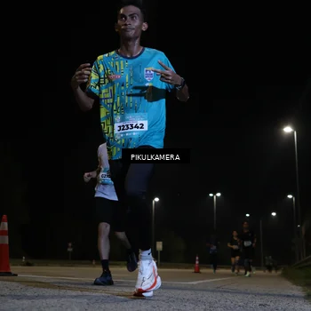 Runner Photo 5819600