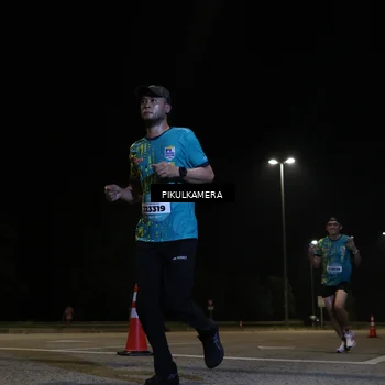 Runner Photo 5819680