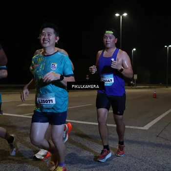 Runner Photo 5820101