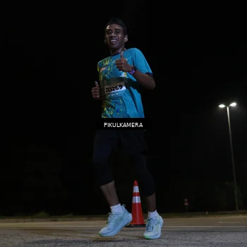 Runner Photo 5824539