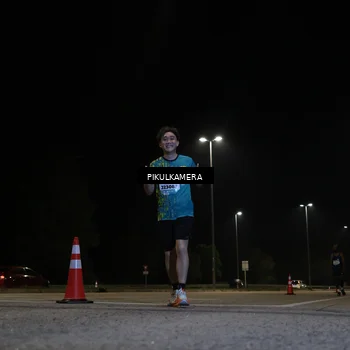 Runner Photo 5825953