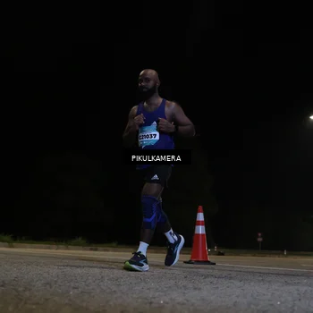 Runner Photo 5826005