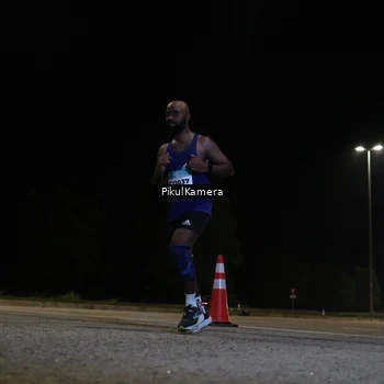 Runner Photo 5826012
