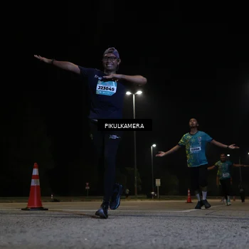 Runner Photo 5826435