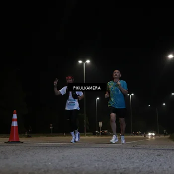 Runner Photo 5826546