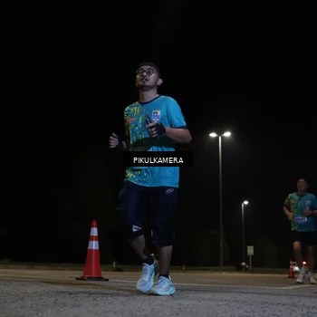 Runner Photo 5827135