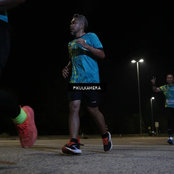 Runner Photo 5829752