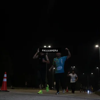 Runner Photo 5830010