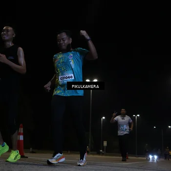 Runner Photo 5830024