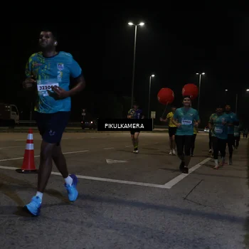 Runner Photo 5832763
