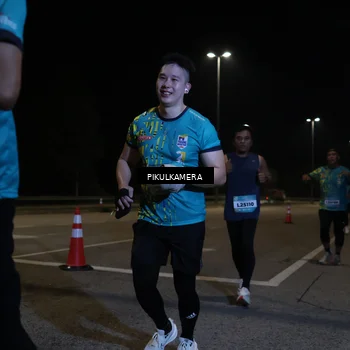 Runner Photo 5833135