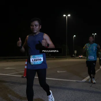 Runner Photo 5833158