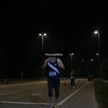 Runner Photo 5833311