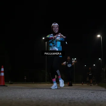 Runner Photo 5833496