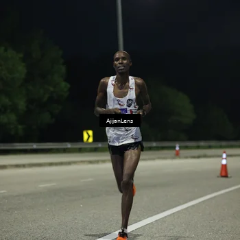Runner Photo 5833626