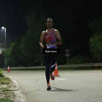 Runner Photo 5833630
