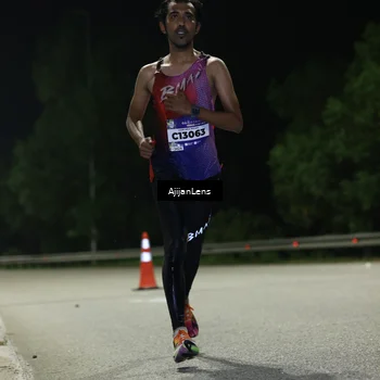 Runner Photo 5833642