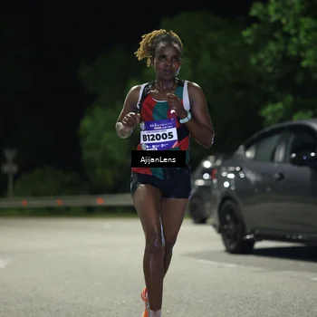 Runner Photo 5833650