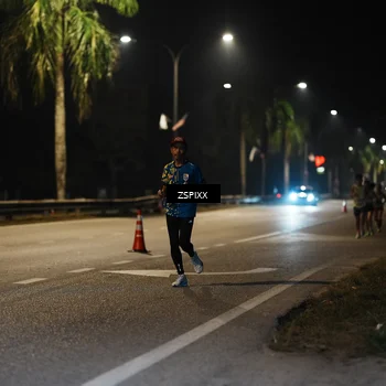 Runner Photo 5833653