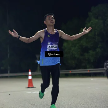 Runner Photo 5833672