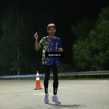 Runner Photo 5833715