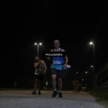 Runner Photo 5833762