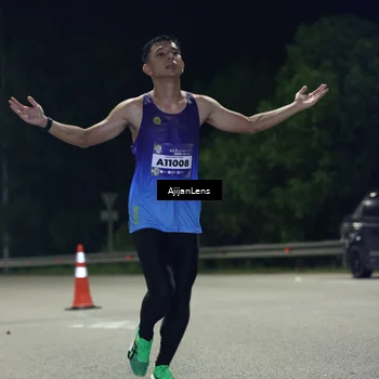 Runner Photo 5833771