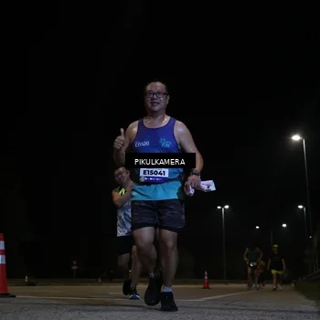Runner Photo 5833835