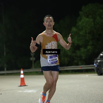 Runner Photo 5833865