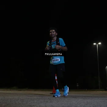 Runner Photo 5834248
