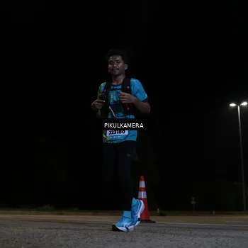 Runner Photo 5834264