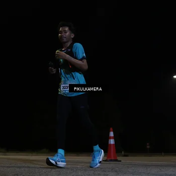 Runner Photo 5834267