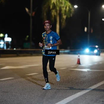 Runner Photo 5834402