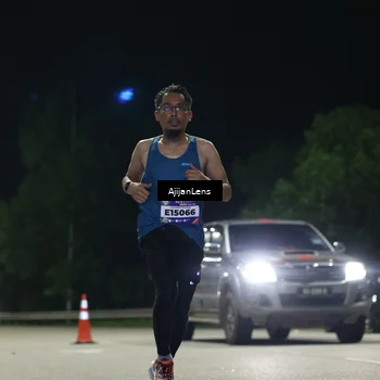 Runner Photo 5835068