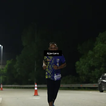 Runner Photo 5835836