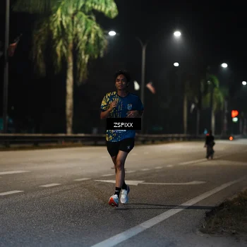 Runner Photo 5837053