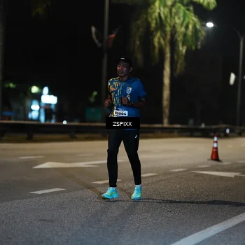 Runner Photo 5837054