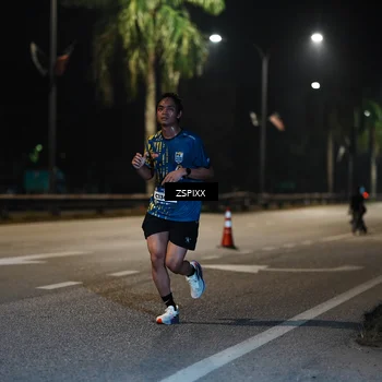 Runner Photo 5837083