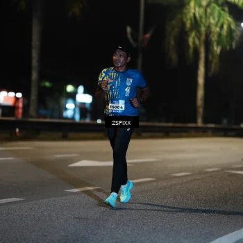 Runner Photo 5837091